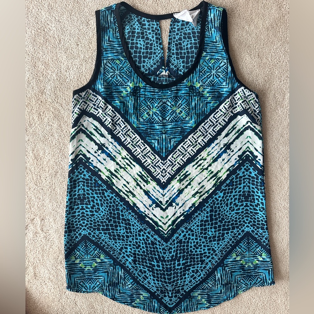 Blue Sleeveless Geometric Tank Top